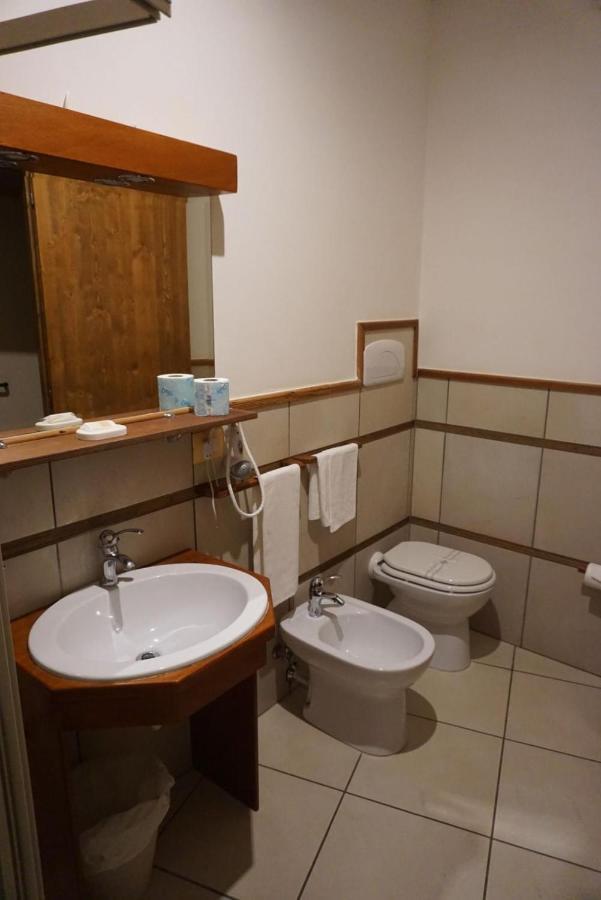 Hotel Nicolaj Полиньяно-а-Маре Экстерьер фото