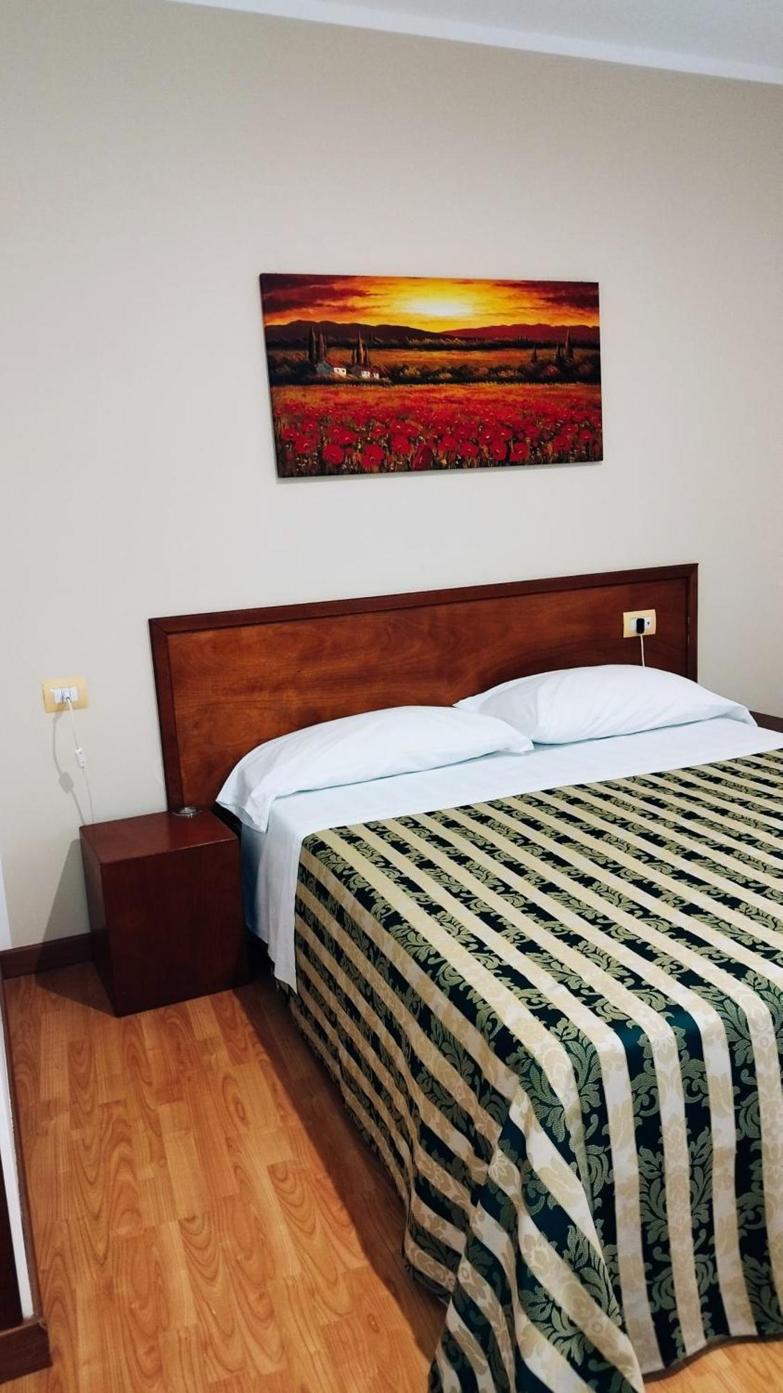 Hotel Nicolaj Полиньяно-а-Маре Экстерьер фото