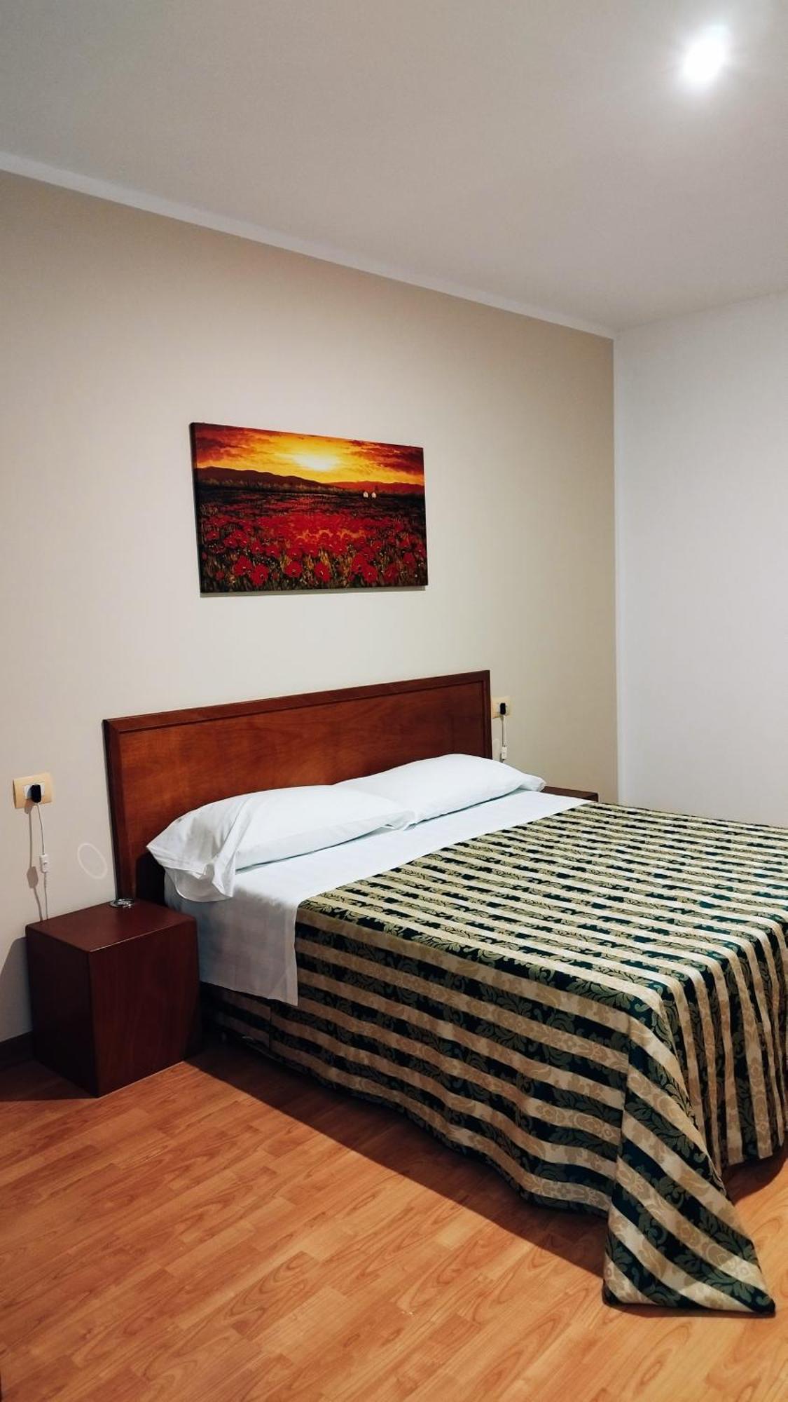 Hotel Nicolaj Полиньяно-а-Маре Экстерьер фото