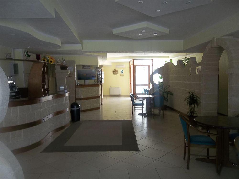Hotel Nicolaj Полиньяно-а-Маре Экстерьер фото