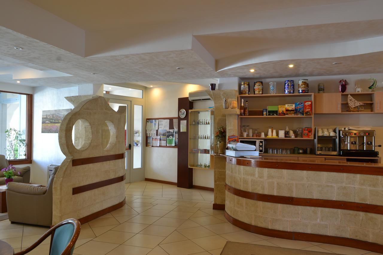 Hotel Nicolaj Полиньяно-а-Маре Экстерьер фото