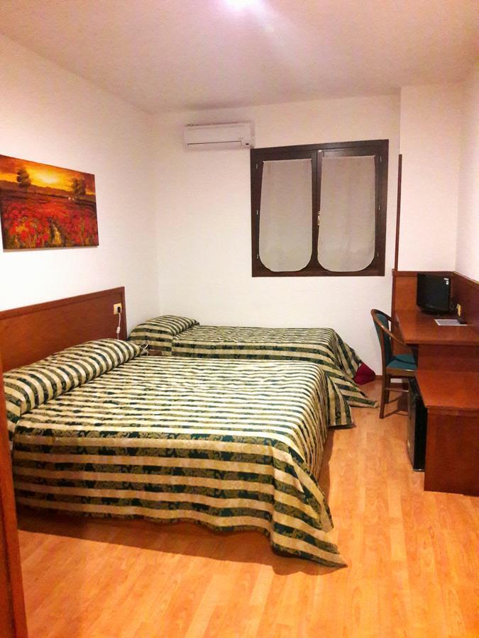 Hotel Nicolaj Полиньяно-а-Маре Экстерьер фото